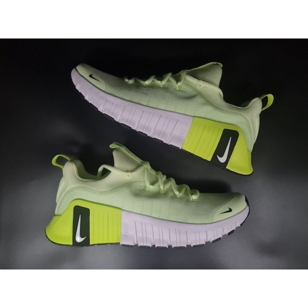 Nike Free Metcon 6 Barely Volt. SIZE 10 - FJ7127-701